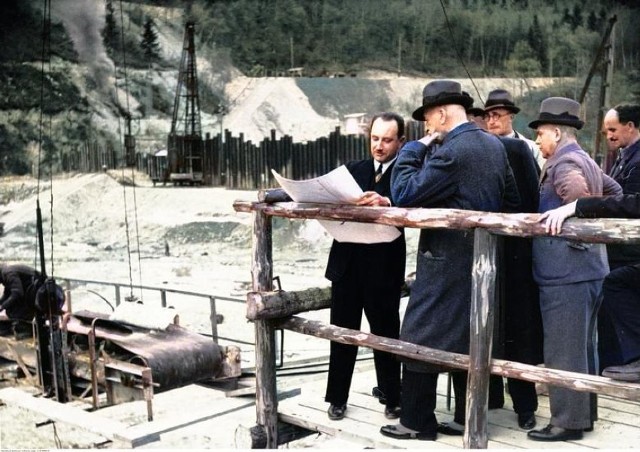 Maj 1938 rok wizyta prezydenta RP Ignacego Mościckiego na terenie budowy zapory wodnej w Rożnowie.