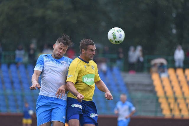 Michał Glanowski (w żółtej koszulce) w niedzielę zagrał dobre spotkanie