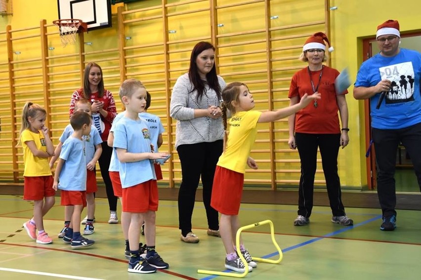 W hali sportowej przy Szkole Podstawowej nr 3 w Sławnie...