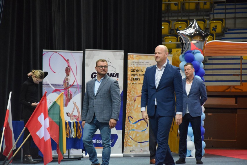 Gdynia Rhythmic Stars 2022. Ceremonia nagradzania juniorek i seniorek w układach indywidualnych oraz zespołowych ZDJĘCIA