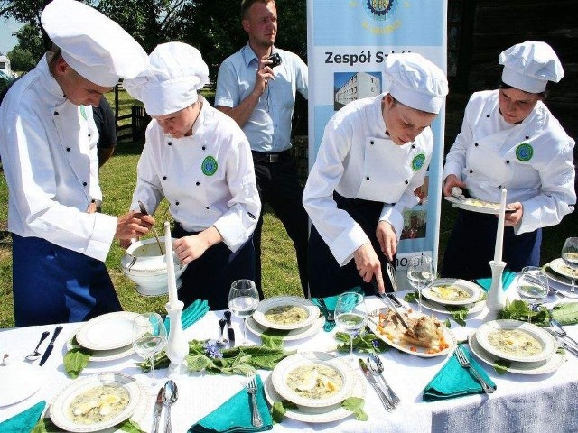 Szczawiowa po menonicku, ugotowana przez uczniów z Grubna, była hitem "Weekendu z menonitami&#8221;.