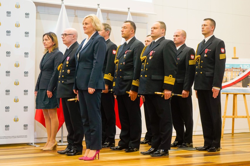 100. rocznica powstania Akademii Marynarki Wojennej. Uroczysta gala z udziałem prezydenta Andrzeja Dudy oraz szefa MON Mariusza Błaszczaka