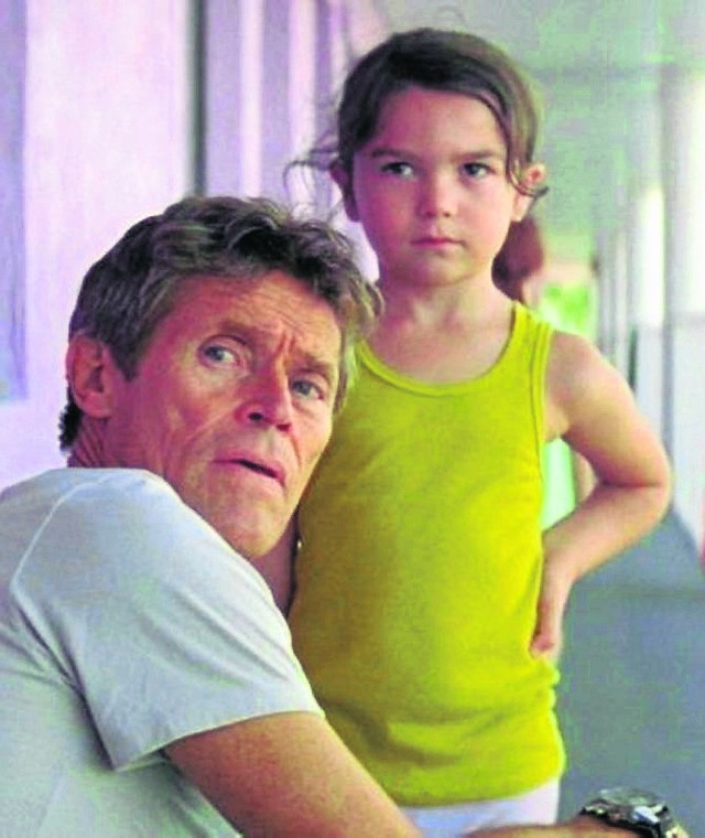 Kadr z filmu „The Florida Project”, który od wczoraj można oglądać m.in. w Kinie Centrum w CSW. W jednej z głównych ról Willem Dafoe 