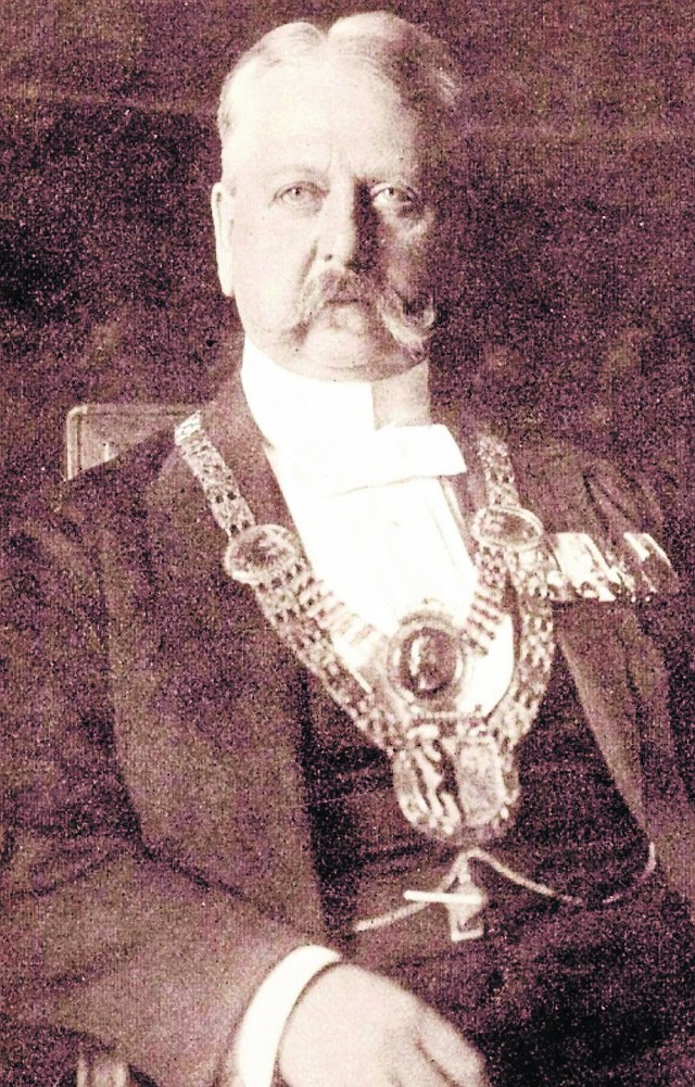 Georg Brüning rządził Bytomiem w latach 1883-1919. Od  1892 roku jako nadburmistrz