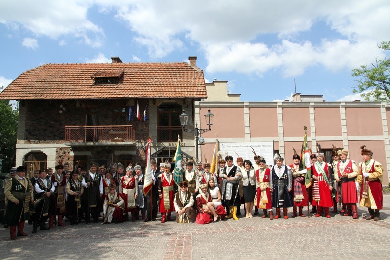 Tarnów. Intronizacja króla kurkowego Krzysztofa Kowalskiego [ZDJĘCIA]