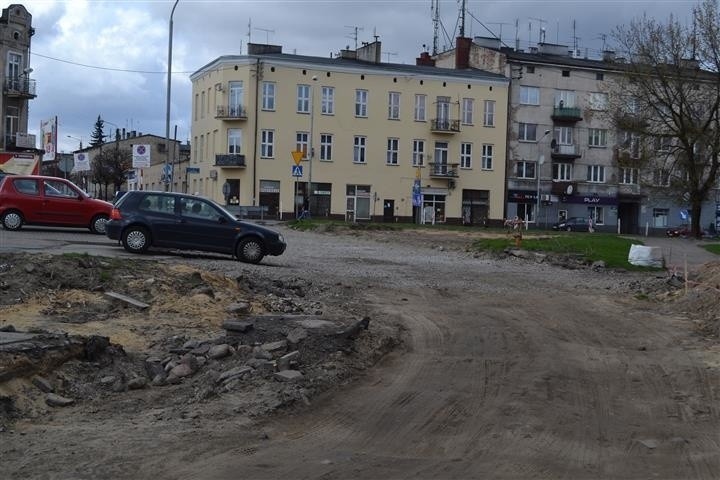 Częstochowa: Prace na ulicy Nadrzecznej znów wstrzymano. Odkryto cmentarz choleryczny z XIX wieku