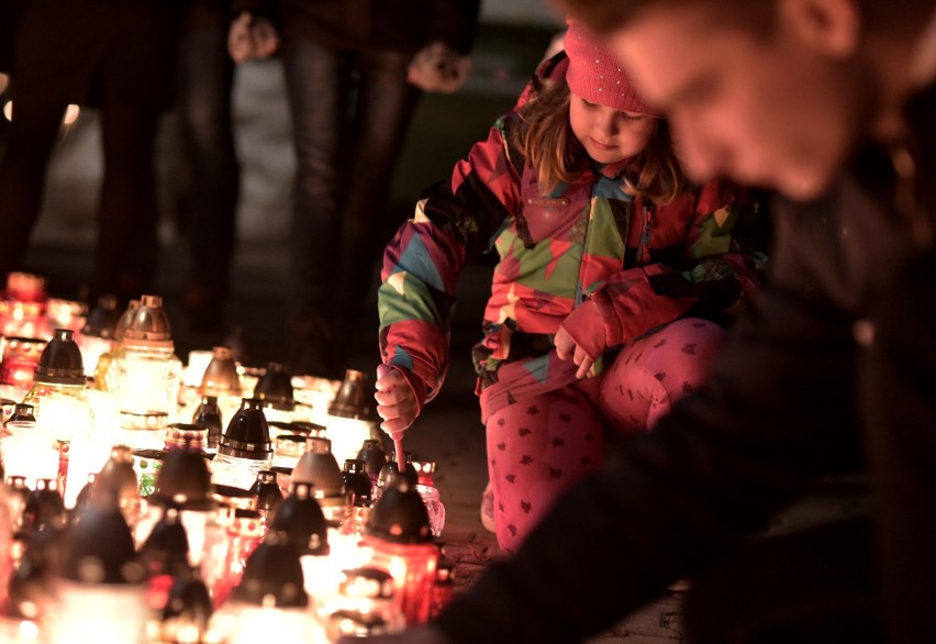 Wszystkich Świętych i Zaduszki. Czym różnią się te święta?