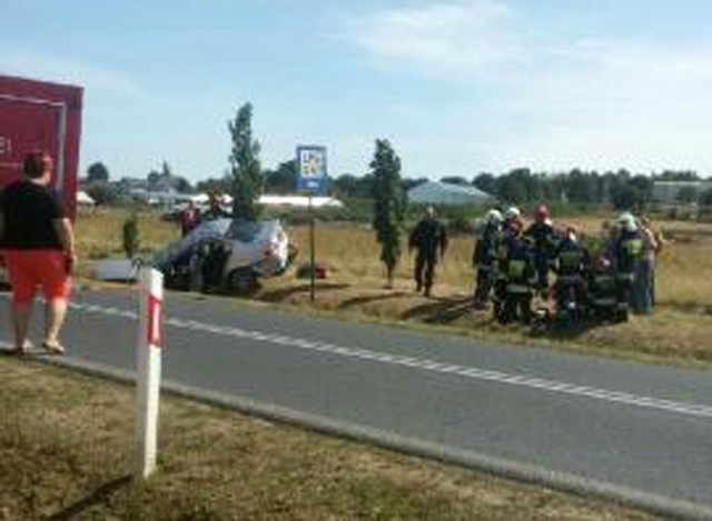 Na drodze do Bytomia Odrzańskiego bmw wypadło z drogi.