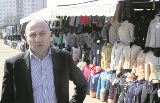 - Na początku na naszym rynku pojawi się 50 nowych pawilonów handlowych - mówi Albert Najaryan, wiceprezes spółki Rynek Centrum. - W trakcie prac budowlanych rynek będzie działał