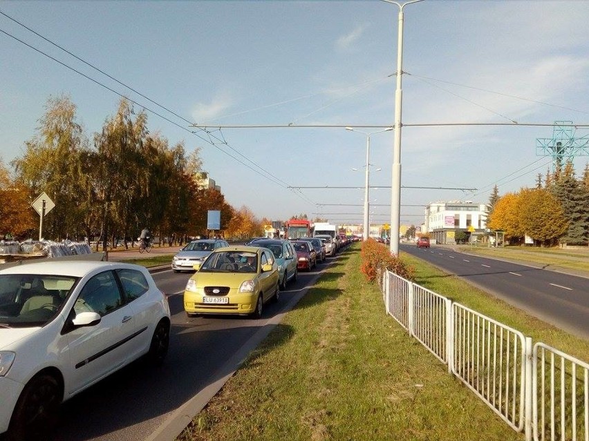 Ogromne korki na Czubach. Przez zamknięcie ul. Bohaterów Monte Cassino