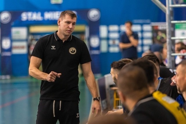 Rafał Gliński przestaje pełnić funkcję trenera Handball Stali Mielec.