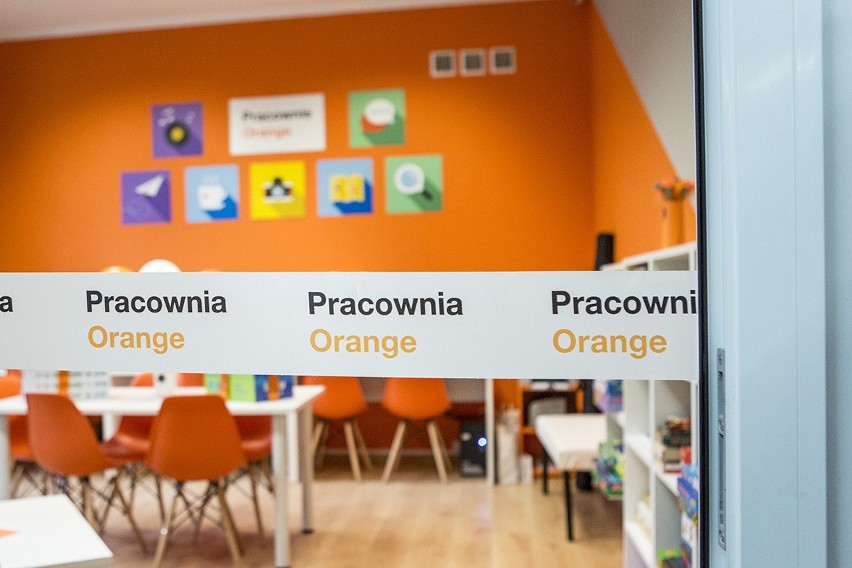 Otwarcie setnej pracowni Orange w Kozerkach/ mazowieckie