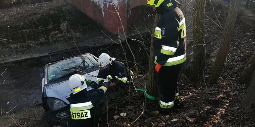 Jak już informowaliśmy, dziś w noc w Łabiszynie samochód...