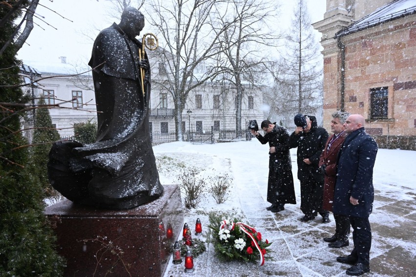 Nie uległ komunistom. 72 lat temu aresztowano biskupa kieleckiego Czesława Kaczmarka