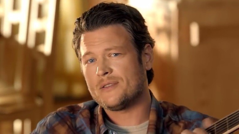 Blake Shelton najseksowniejszym żyjącym mężczyzną wg magazynu "People" [WIDEO]