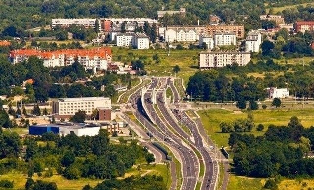 Obwodnica środmiejska w okolicy Poświętnego i ulicy Żmigrodzkiej, nagle się urywa