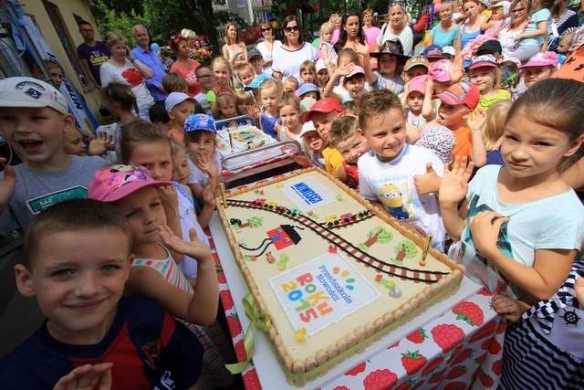 Tak cieszyły się dzieci z Przedszkola "Bim-Bam-Bino" w Toruniu, kiedy ich placówka wygrała w naszym plebiscycie