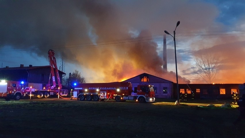 Pożar wybuchł w niedzielę, 25 kwietnia, ok. godz. 19....