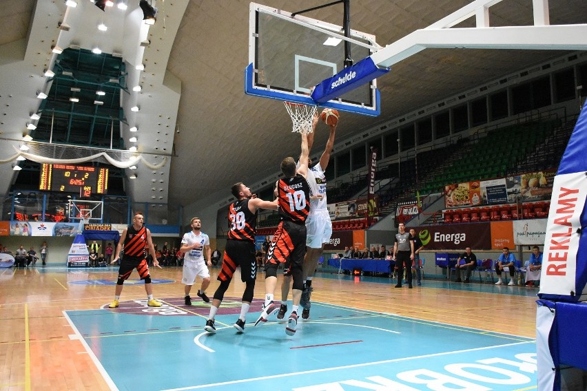 Kotwica Kołobrzeg – STK Czarni Słupsk 58:80 [zdjęcia]