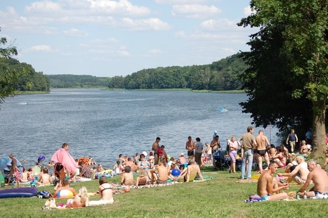 W Witosławiu woda w jeziorze czysta, można się kąpać