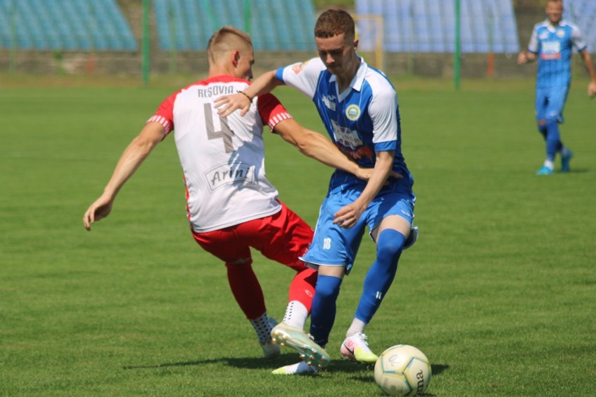 W towarzyskim meczu beniaminków 1-ligowiec z Rzeszowa lepszy...