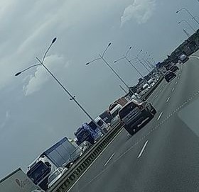 Karambol na Autostradowej Obwodnicy Wrocławia. Ogromne korki i utrudnienia