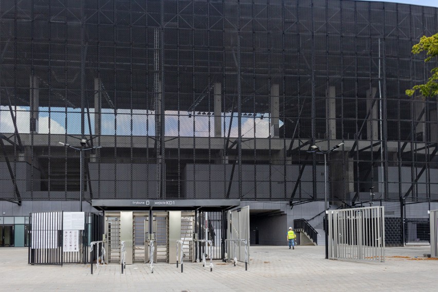 Stadion Pogoni Szczecin od 1 października ma być w pełni...