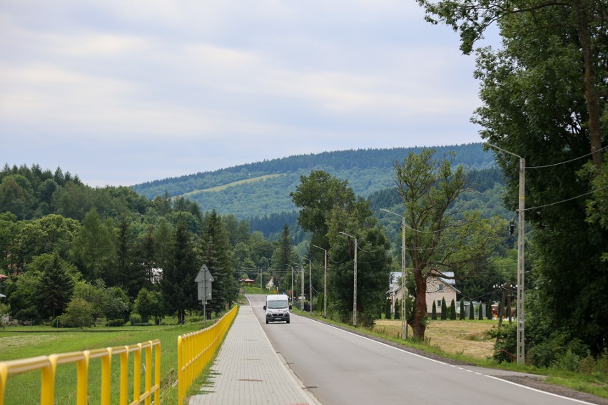 Zakończono już przebudowę drogi powiatowej Iwla - Polany - Huta Polańska. Inwestycja kosztowała ponad 12 mln [ZDJĘCIA, WIDEO]
