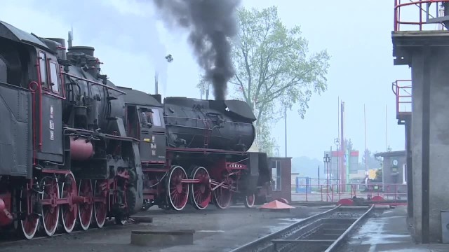 W Wielkopolsce wróciły regularne kolejowe połączenia pasażerskie obsługiwane przez parowozy. Pociągi będą kursować między Wolsztynem a Lesznem oraz między Wolsztynem a Poznaniem.