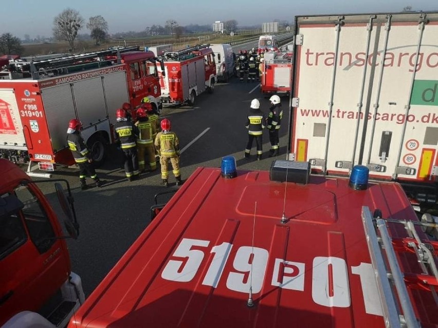 Na autostradzie A2 niedaleko Poznania doszło do wypadku, w...