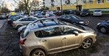 Parkowanie we wspólnocie mieszkaniowej – jak uniknąć konfliktów, gdy miejsc jest mniej niż aut?