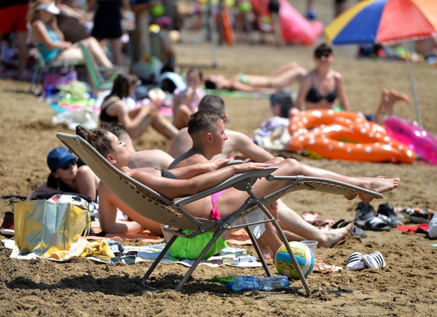 Plaża w Ostrowie pod Przemyślem. Mieszkańcy relaksują się na żwirowni [ZDJĘCIA]