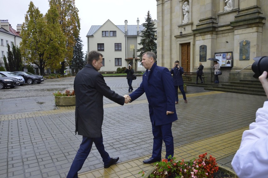 Wizyta ministra Błaszczaka bez związku z rafinerią AKTUALIZACJA
