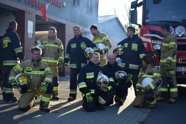 Druhowie z jednostki Ochotniczej Straży Pożarnej w Zygrach przyłączyli się do akcji "Hot16Challenge2"