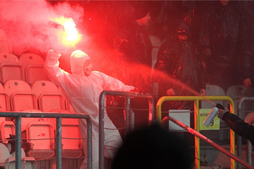 Mecz Cracovii z Pogonią nie przebiegał zbyt spokojnie