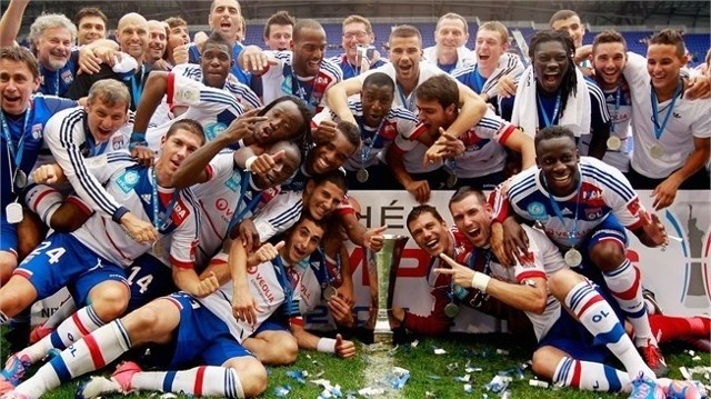 Olympiue Lyon. Siedmiokrotni mistrzowie Francji krotnym nigdy nie osiągnęli sukcesu w Champions League. Ich największym osiągnięciem jest  dotarcie do półfinału, czego udało im się dokonać w sezonie 09/10. Zespół trzykrotnie grał w ćwierćfinale Ligi Mistrzów.
