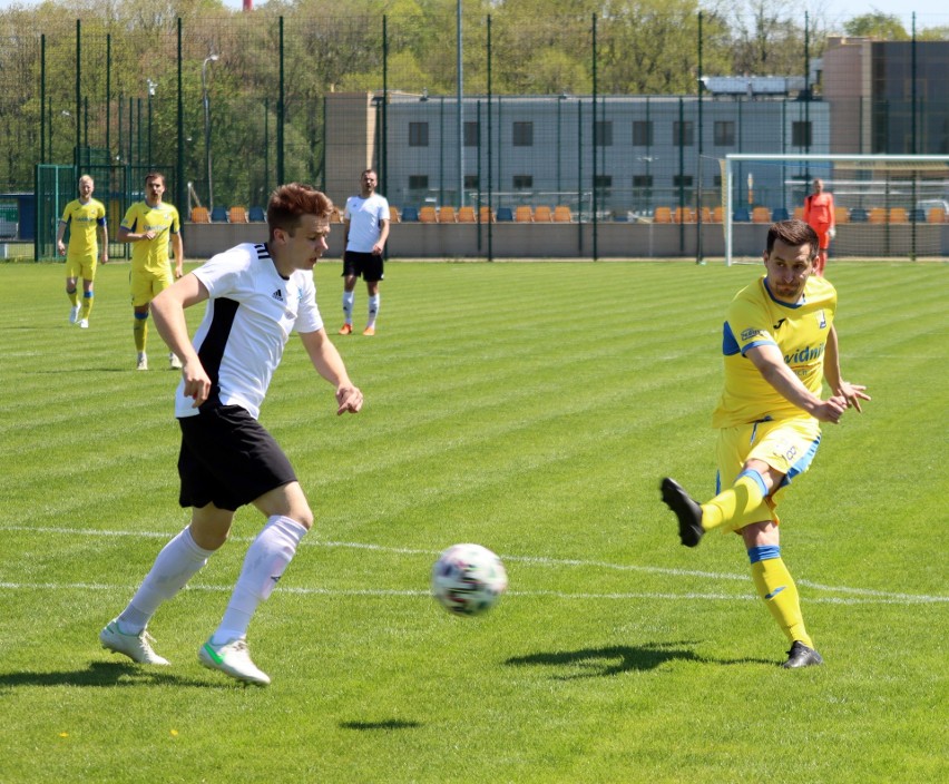 Avia Świdnik rozbiła Jutrzenkę Giebułtów 6:0. Zobacz zdjęcia