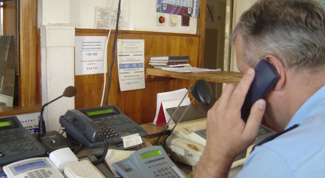 Policjani z Gryfic odbierają dziennie kilkadziesiąt telefonów w sprawie interwencji.