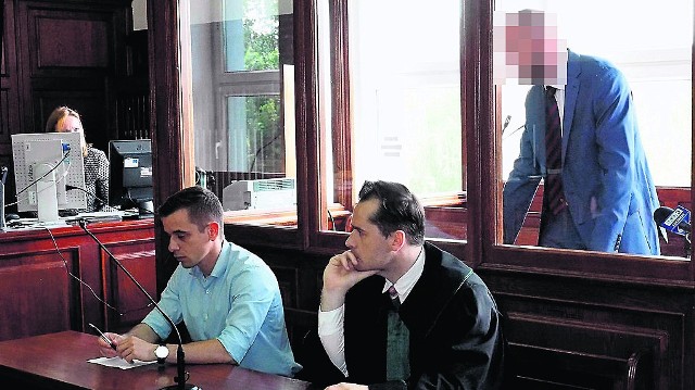 Prokuratura zarzuca byłemu komornikowi przywłaszczenie 1,243 mln zł i niedopełnienie obowiązków.