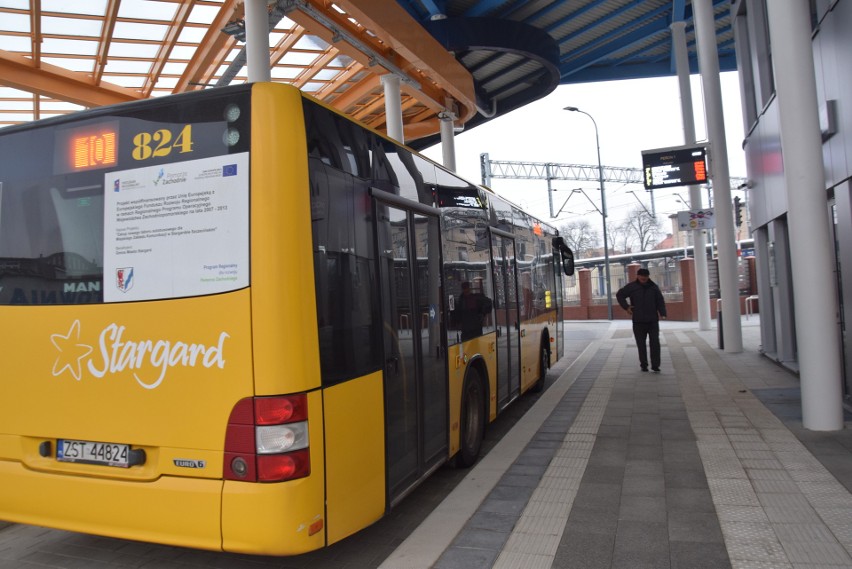 Stargard: Ruszyło centrum przesiadkowe. Pasażerowie MPK się gubią [ZDJĘCIA, WIDEO]