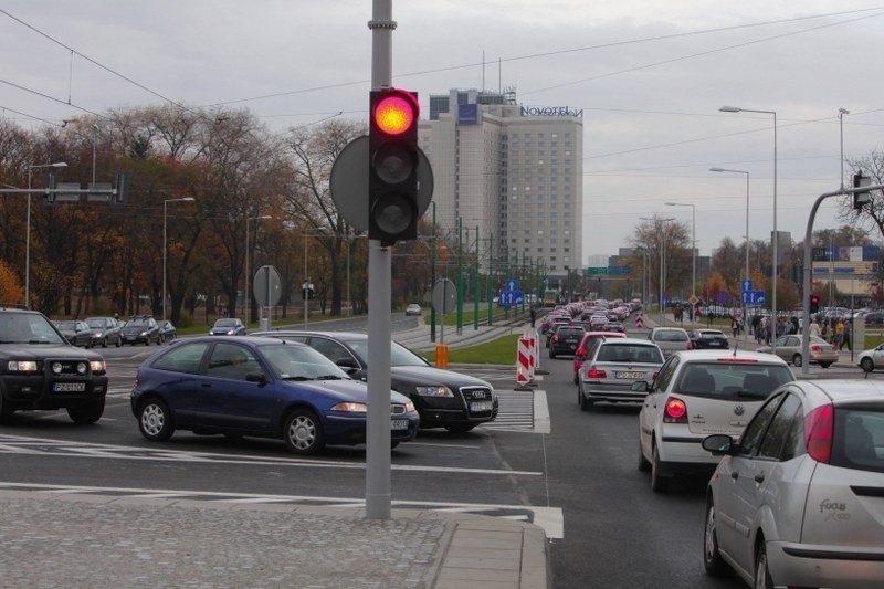 Korki na drogach dojazdowych do Poznań City Center.