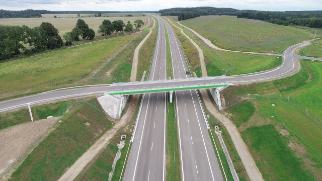 Drogowcy informują, że odcinek drogi ekspresowej S11 z Koszalina do Bobolic zostanie otwarty pod koniec września.