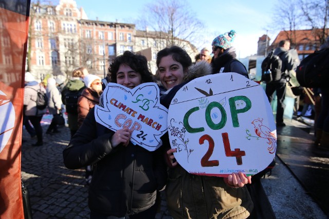 Organizatorzy Marszu dla Klimatu w Katowicach przedstawili listę zastrzeżeń do policjantów zabezpieczających sobotnią manifestację