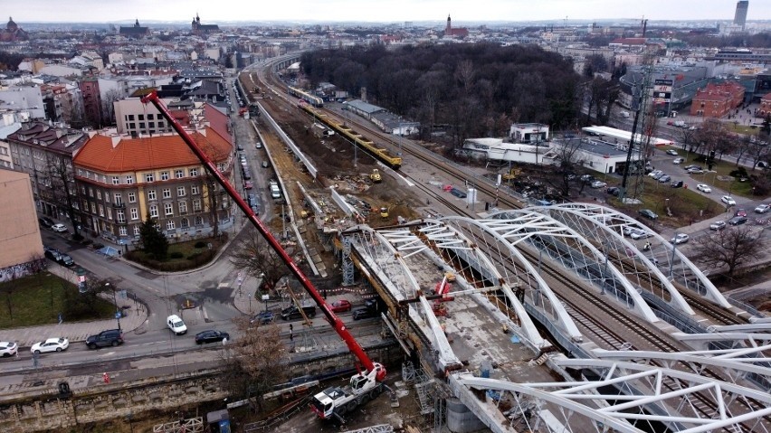 W Krakowie powstaje prawdziwa kolejowa kolejowa "autostrada". Te zdjęcia mówią same za siebie