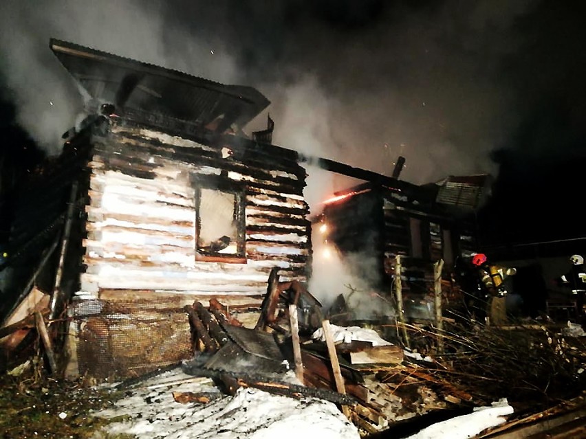 Glisne. Nocne niebo nad górami rozświetliła łuna pożaru. W akcji 8 jednostek straży