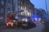 Pożar w kamienicy w Malborku 27.07.2021 r. Trzeba było ewakuować mieszkańców