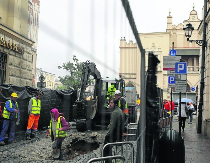 Rozpoczęły się prace związane z wykonaniem przewiertu pod...