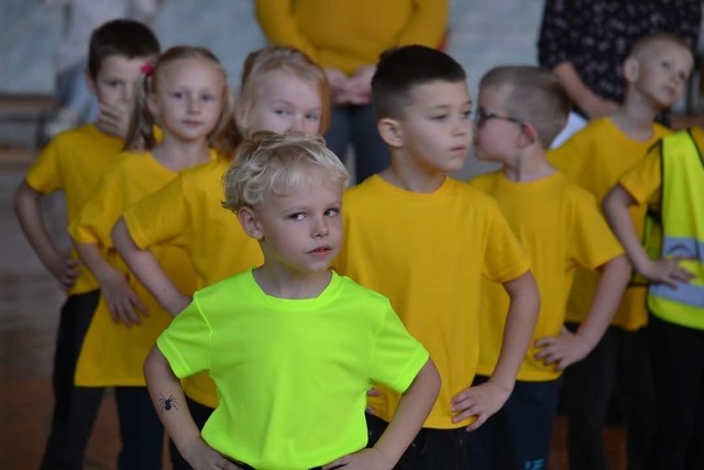 Gminny etap II Świętokrzyskiej Olimpiady Przedszkolaka w Małogoszczu. Najlepsi okazali się mali zawodnicy z przedszkola w Małogoszczu. Więcej na kolejnych zdjęciach