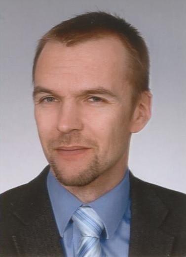 Dr Grzegorz Skrukwa