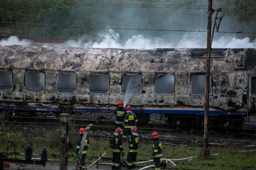 Spłonął wagon kolejowy na dworcu w Płaszowie